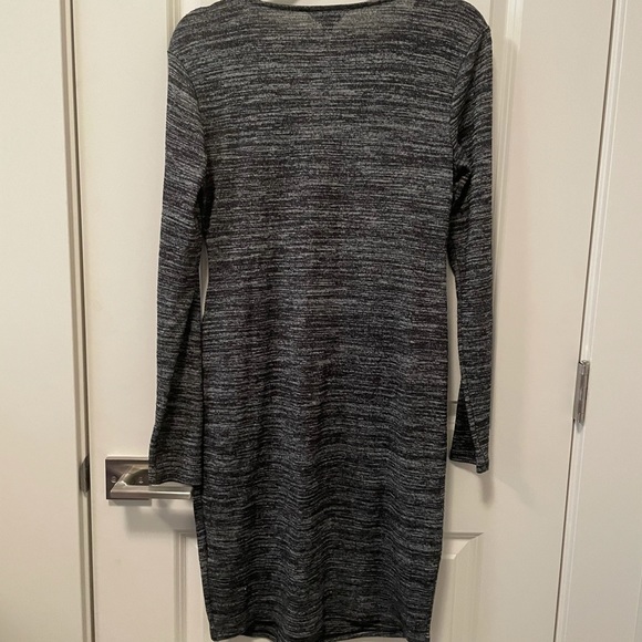 Stork & Babe Front Knot Maternity Dress - Picture 2 of 3